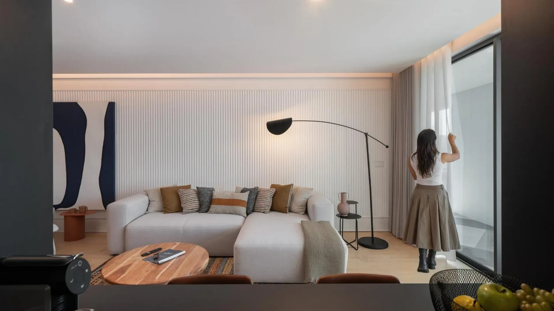 Savoy Insular V By An Island Apart 푼샬